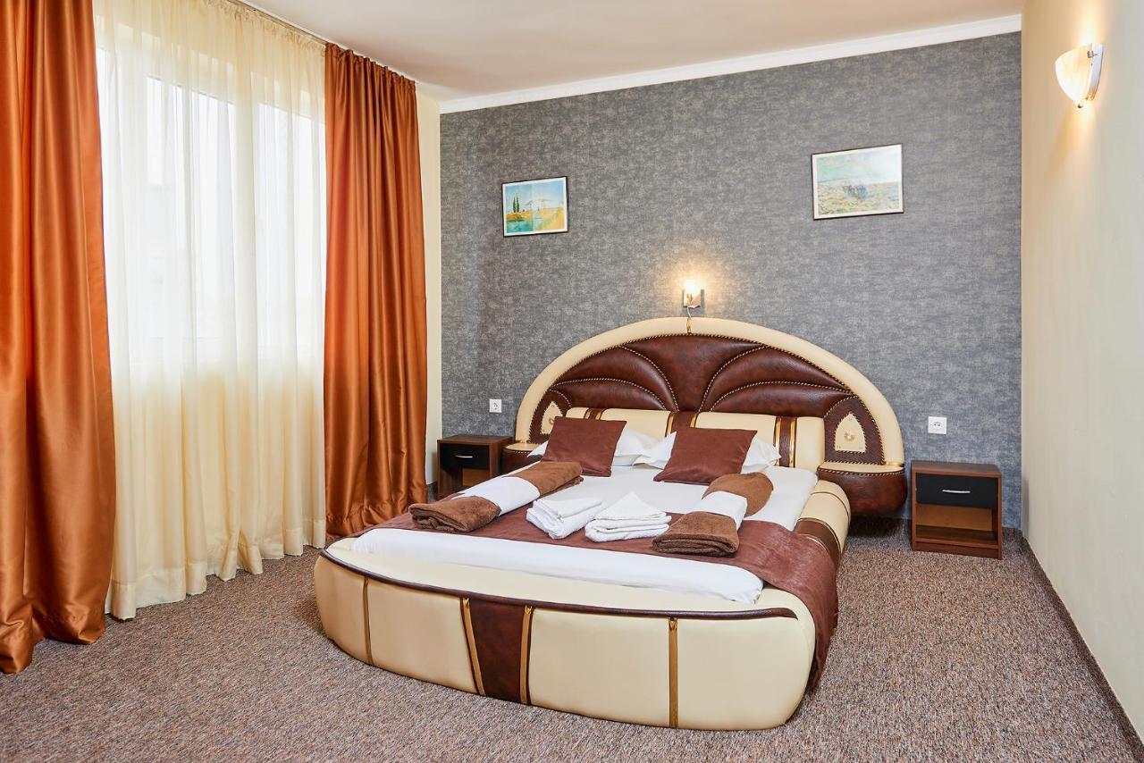 Peneka Hotel Поморие Экстерьер фото